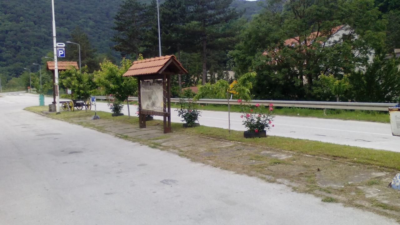 Sobe Za Izdavanje Blef Ovcar Banja Extérieur photo